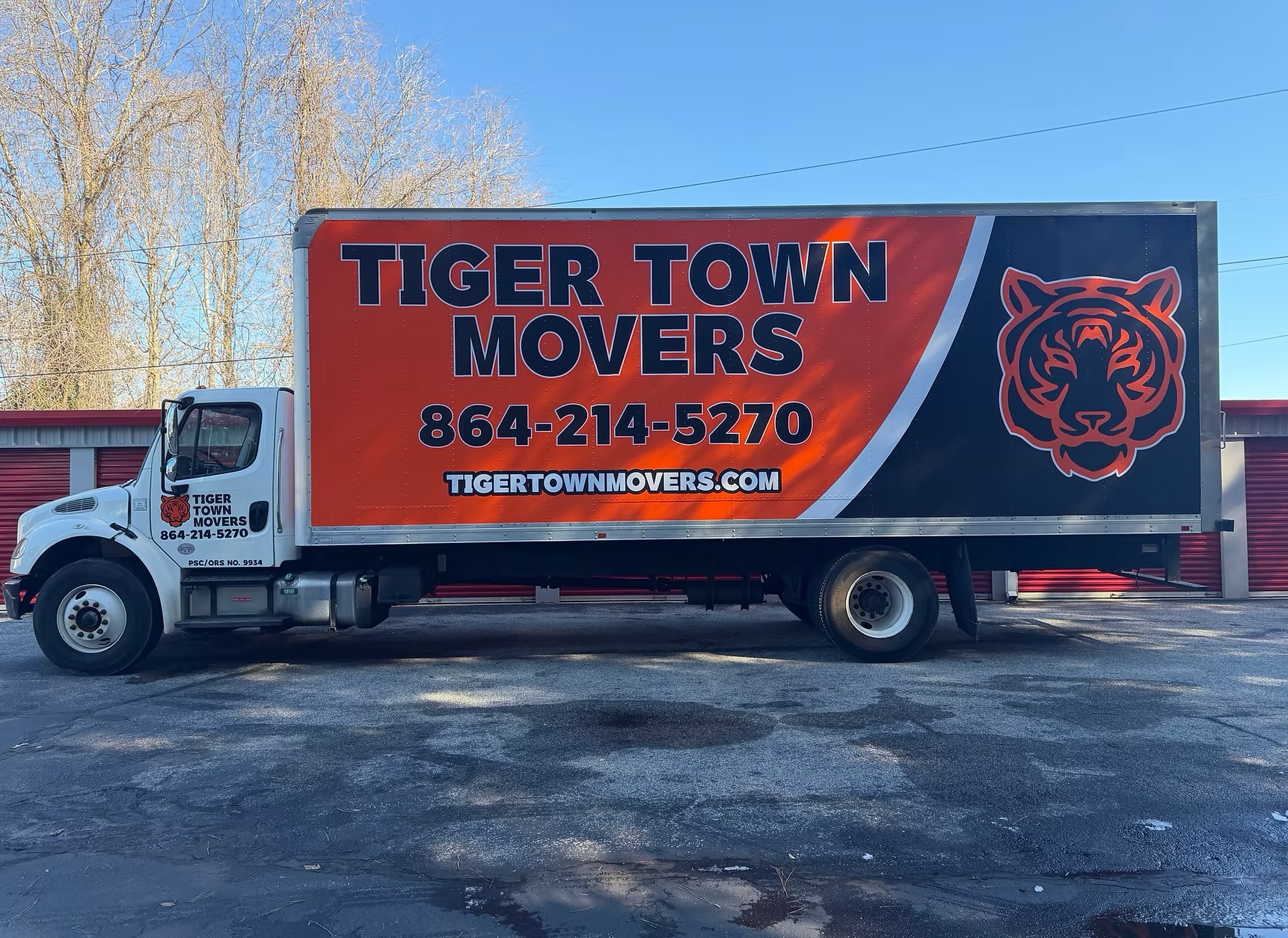 Tiger Town Movers truck